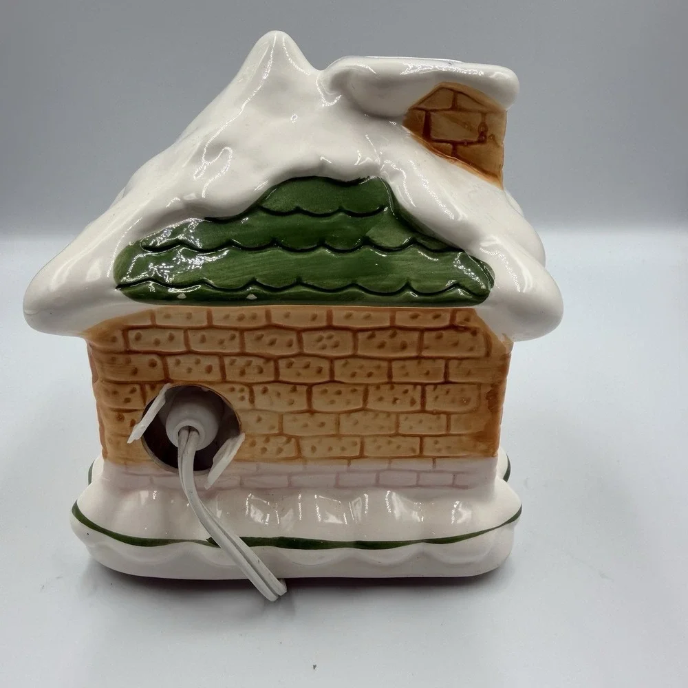 Vintage ONI Taiwan Lighted Ceramic Christmas Cottage House Holiday Decor‎